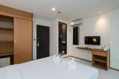 Deluxe tweepersoonskamer met balkon — Destination Patong